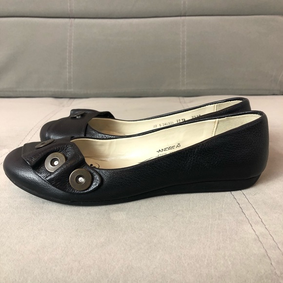 Andrea Fenzi rounded toe black flats size 5 - Picture 3 of 8